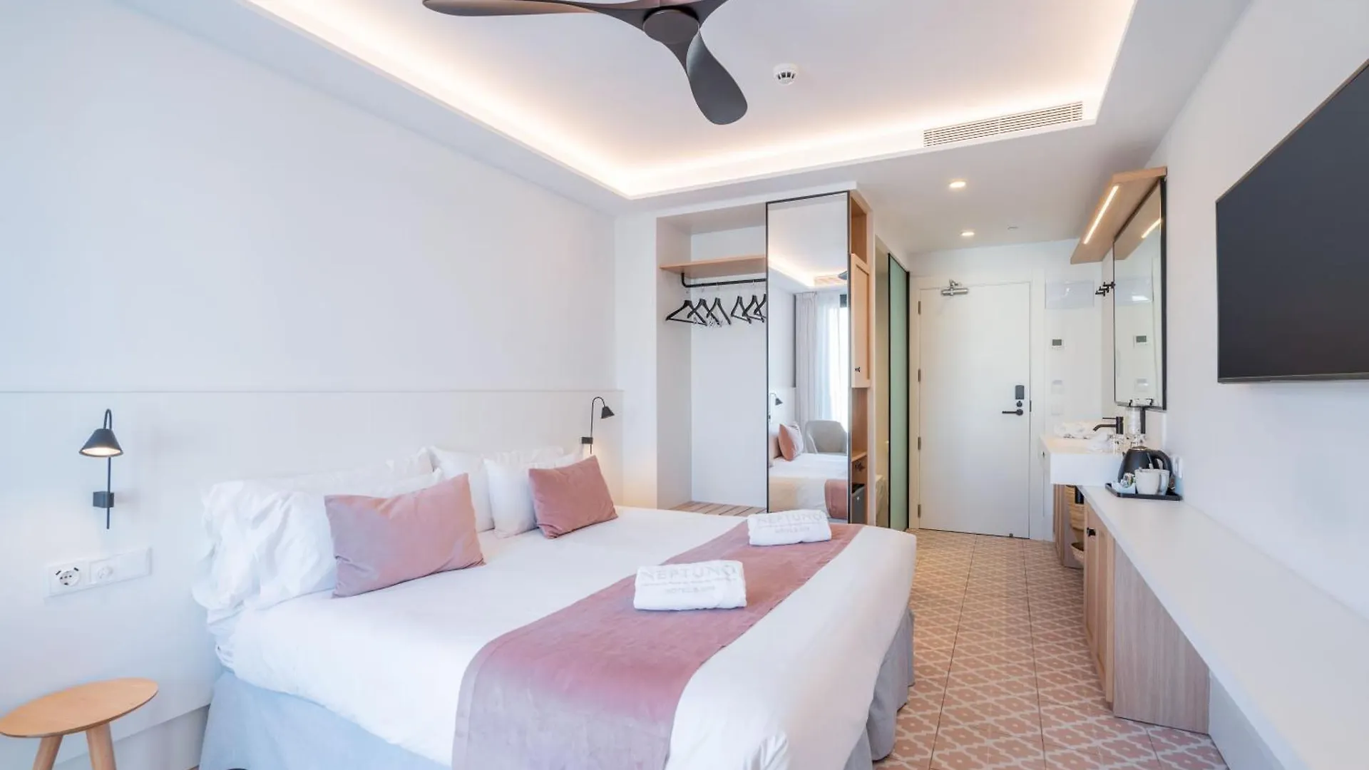 Neptuno Hotel & Spa 4 Sup Calella Spanien