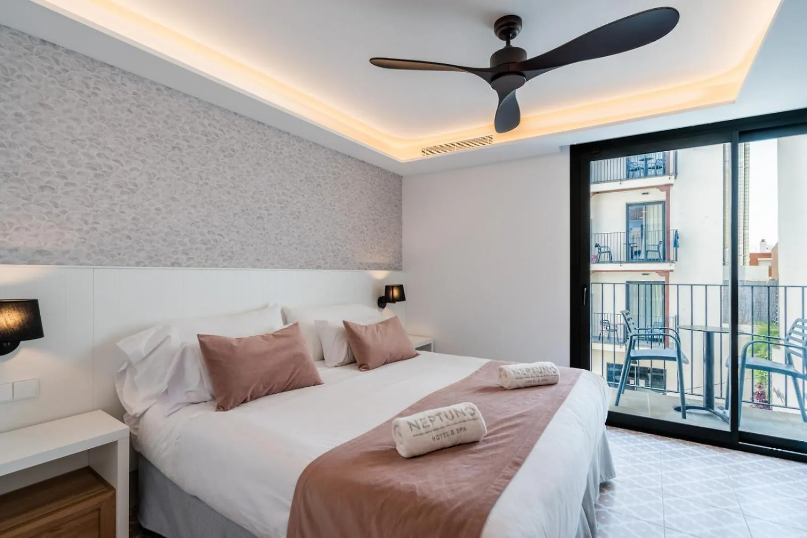 Neptuno Hotel & Spa 4 Sup Calella 4*,  Espagne